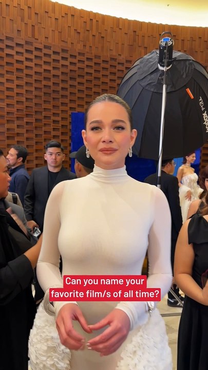 A vision in white, Bea Alonzo shares her favorite films of all time. #GMAGala2024 #EntertainmentNewsPH