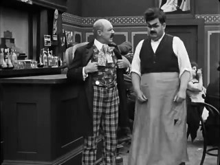 He's in Again - Billy West _ Oliver Hardy (Laurel _ Hardy) Chaplin Double_2