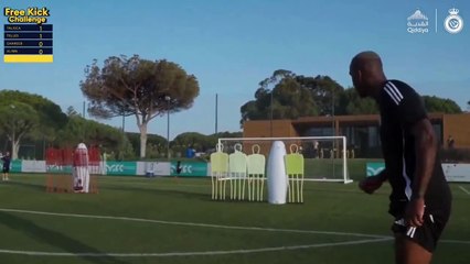 Anderson Talisca'dan serbest vuruş dersleri