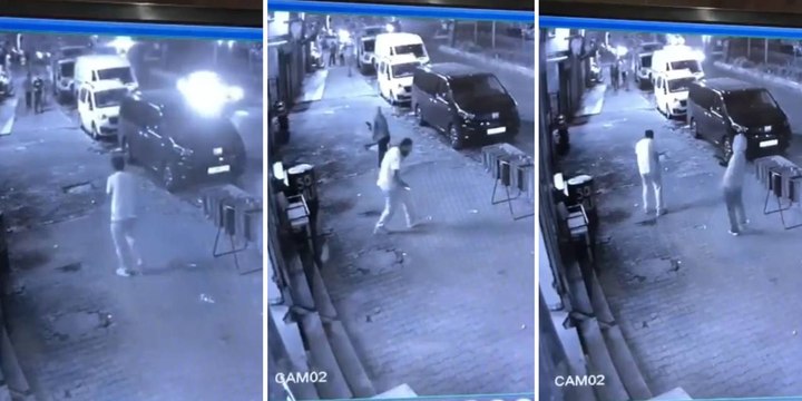 Esenyurt'ta berber dükkanına silahlı saldırı kamerada