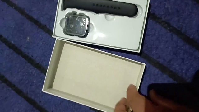 Watch ⌚ dizine• Screen size: 1.54 HD IPS, 240*240 • Touch screen 2.5D fox surface capacitive full-fit touch screen • CPU chip: MTK2502– RAM/ROM: 34M/128M • Battery: built-in lithium battery, about 1-2 days working time