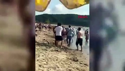 Plajda tacize linç girişimi