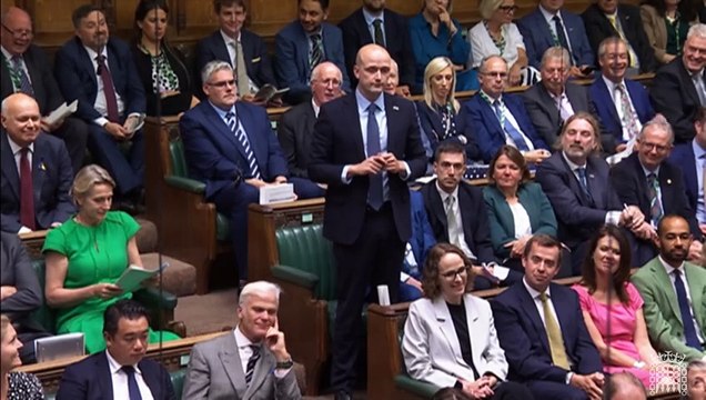 PMQs: Stephen Flynn congratulates Keir Starmer on ending Tory rule