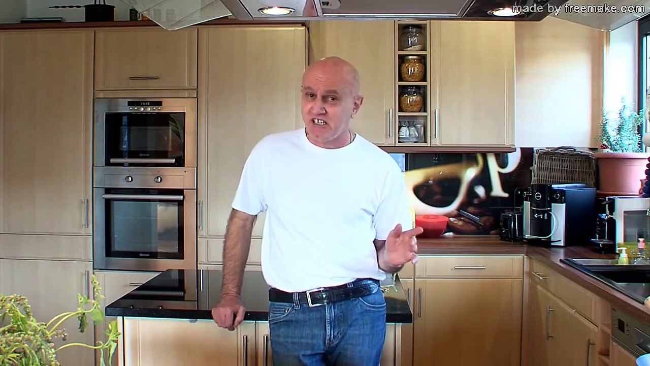 Humus eine lecker Arabische Beilage.Wenn euch das Video gefällt Daumen hoch und Aboniert mein Kanal