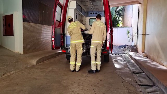 Mulher fica ferida após ser atingida por portão no Parque São Paulo