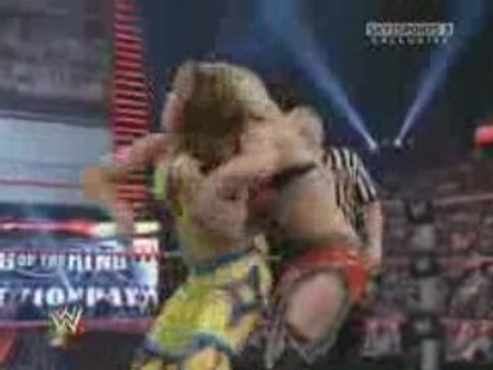 Mickie vs Beth RAW 4/14/08