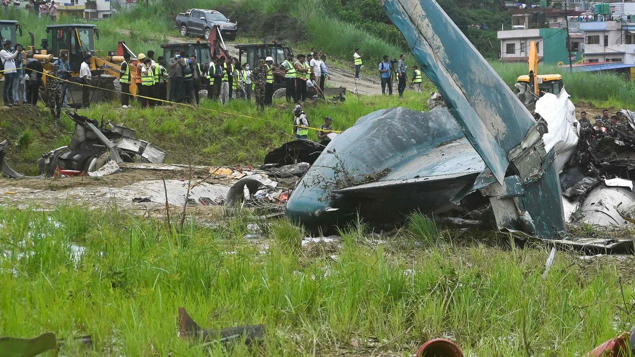Crash d’avion au Népal : seul le pilote survit