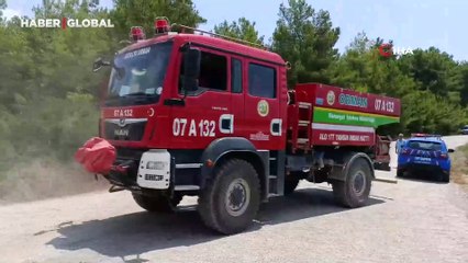 Manavgat'ta 4 dönüm kızılçam ormanı yandı