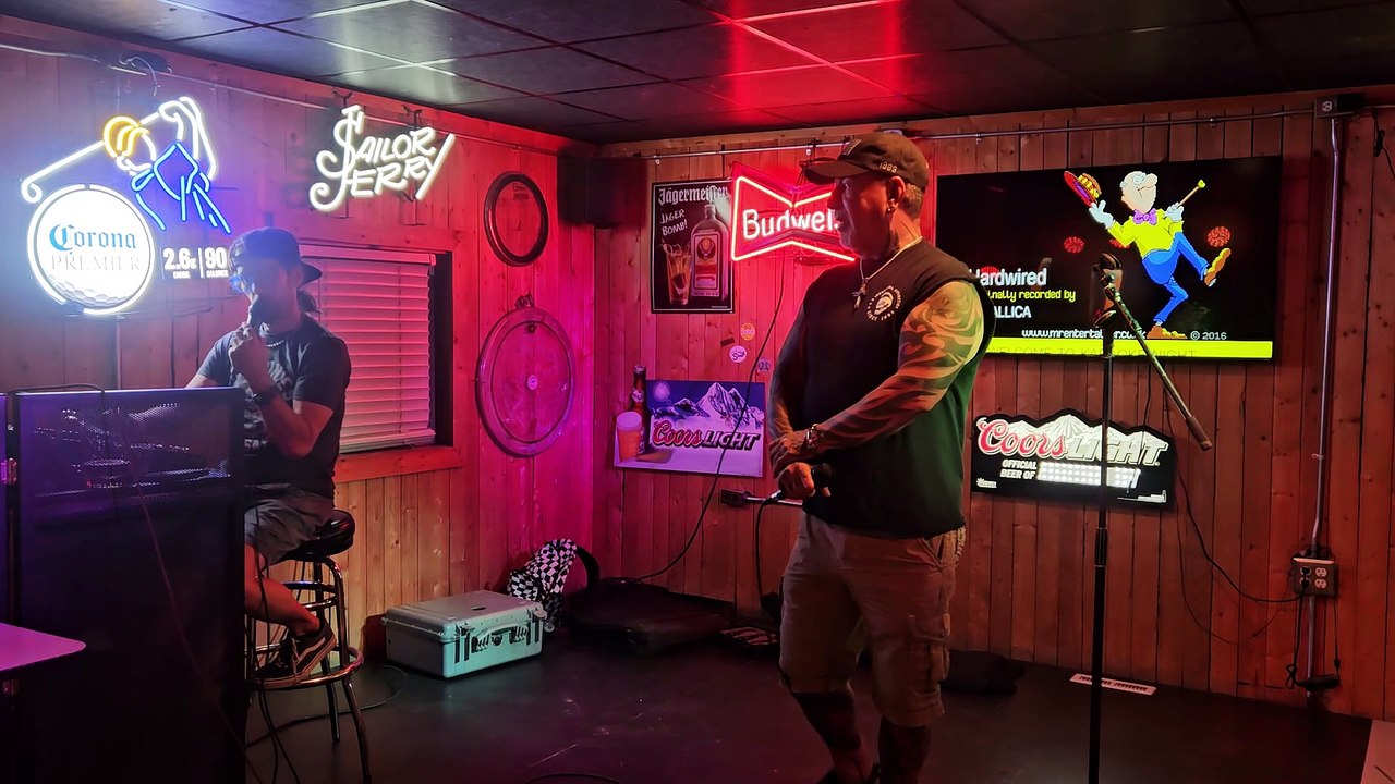 METALLICA - HARDWIRED (PERFORMED AT SCOREZ)