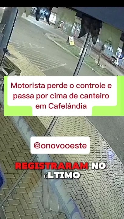 Vídeo mostra carro invadindo canteiro e derrubando tudo na região de Goioerê