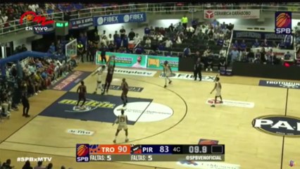 SPB: Trotamundos se lleva el primero de la serie ante Piratas