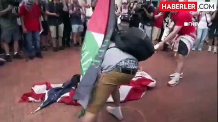 Netanyahu Kongre'de konuşurken göstericiler ABD bayrağını yaktı