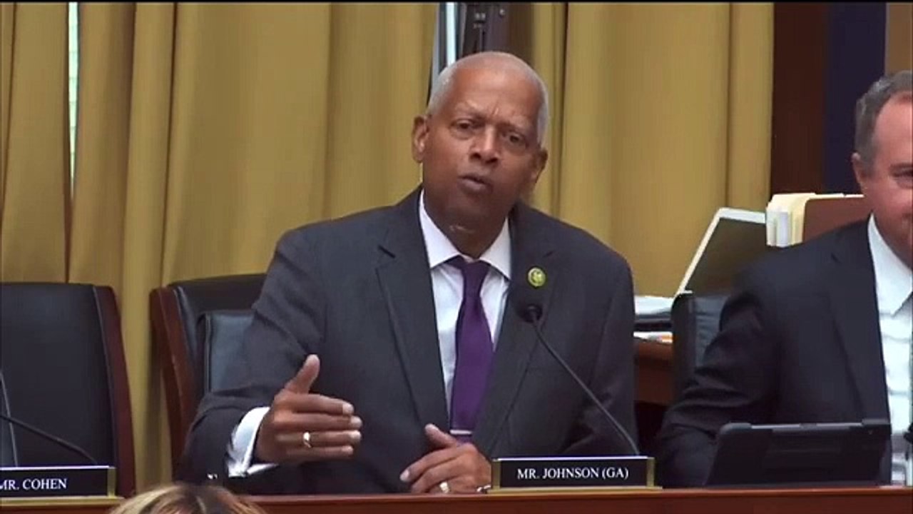 FBI Director Warns Against Controversial Trump Plan Impacting Law Enforcement