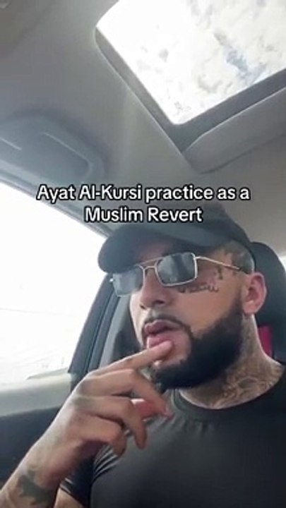 American man recites Quran