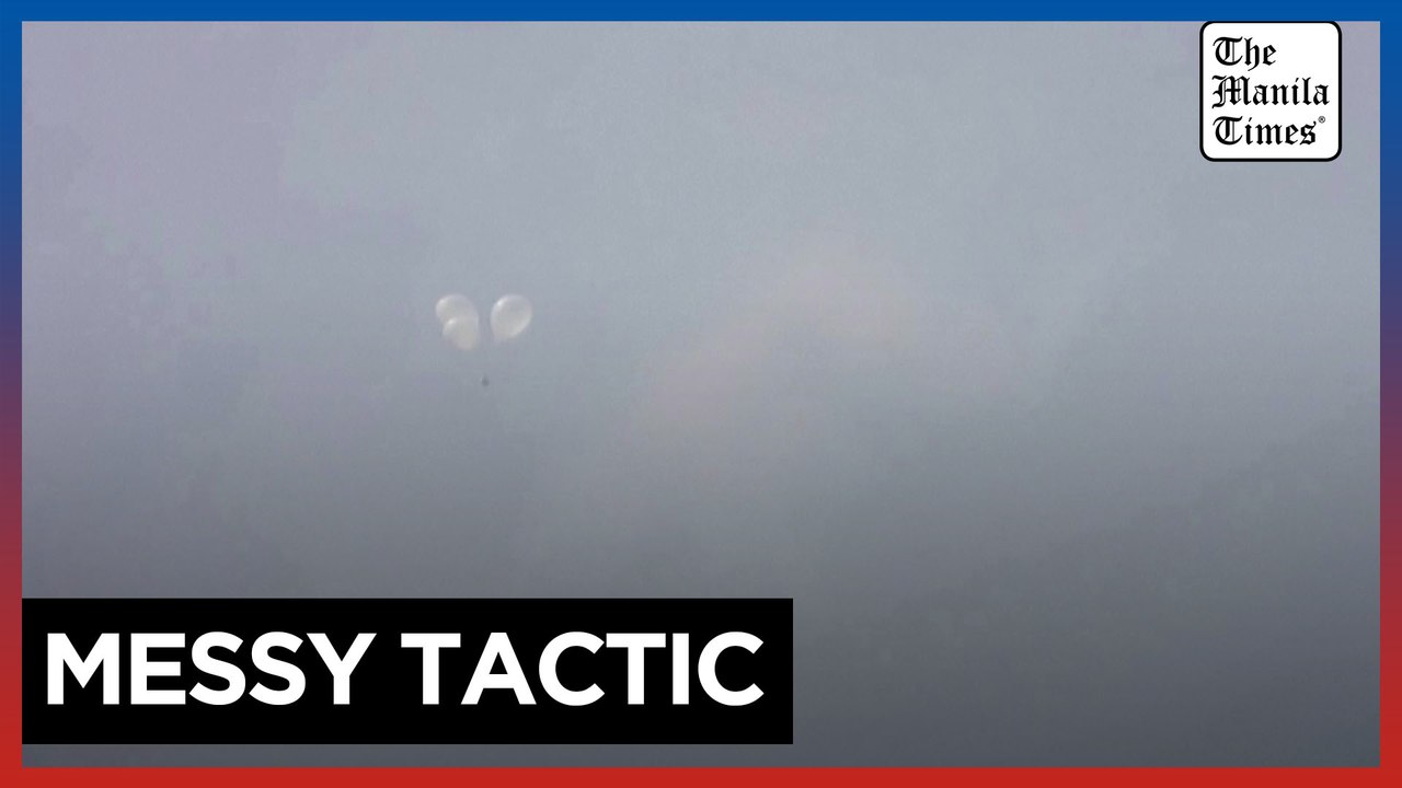 North Korean trash balloons flying into South seen at border