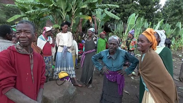 Tearful locals search in mud for victims of Ethiopia's landslides