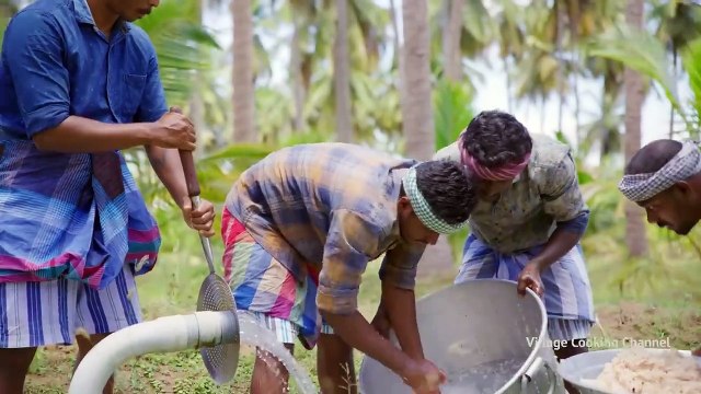 CHICKEN MOMOS _ Steamed Momos Recipe Cooking in Village _ Delicious Street Food Snack Recipe