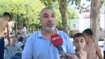 Diyarbakır’da bunaltan sıcaklara karşı dönercilerden buzlu önlem!