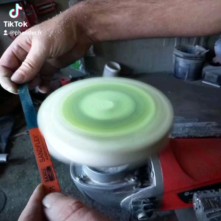 refurbishment of a polishing pad 