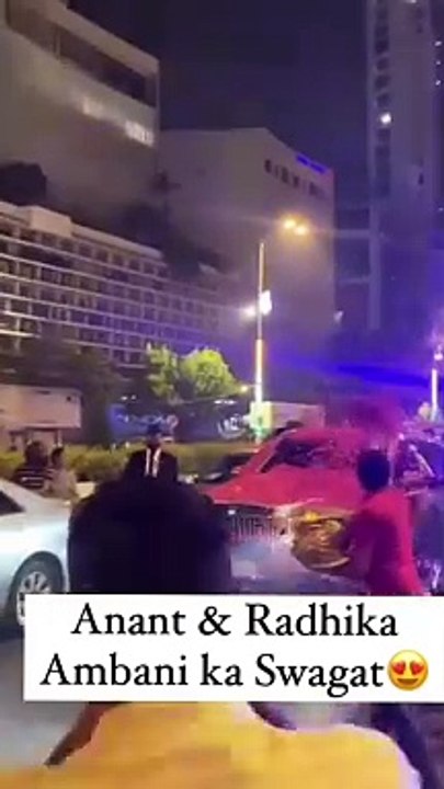 Anant and Radhika Ambani ka Swagat ✨  #AnantRadhikaCelebration #ARWeddingCelebrations #AnantRadhikaWedding #anantandradhika #anantambaniwedding #anantwedsradhika #AnantRadhika #radhikamerchant #anantambaniradhikamerchantwedding #AnantRadhikaWedding #Anant