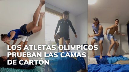 Los atletas olímpicos prueban las camas de cartón