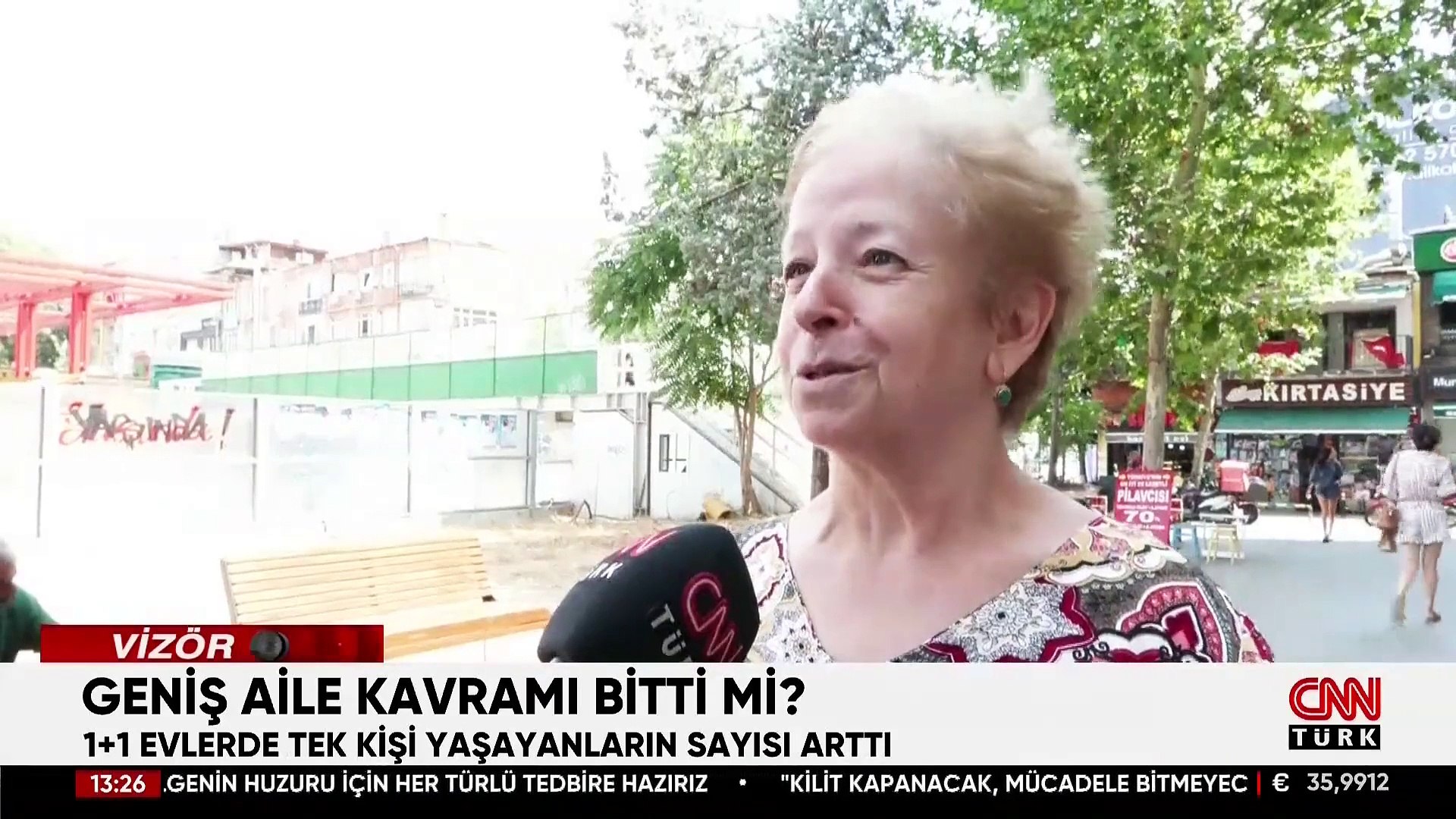 Geniş aile kavramı bitti mi? Şehirler kalabalık, haneler yalnız...