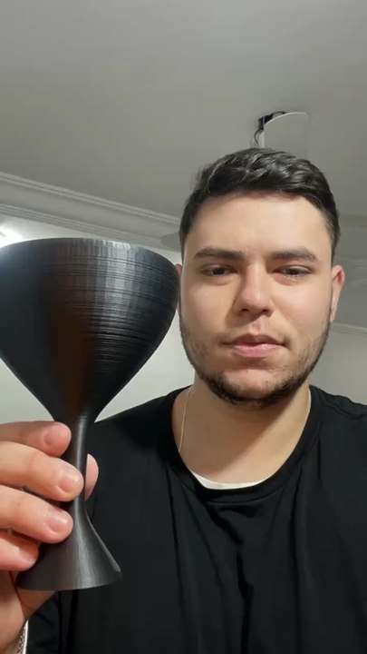 Esse copo esconde um SEGREDO!!