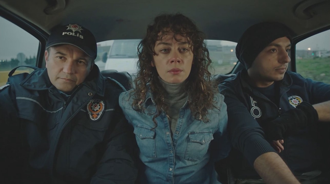 El Patio - Capitulo 68 (AUDIO ESPAÑOL) | Avlu