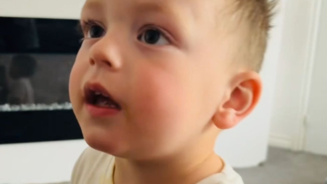 Little boy tries to win his mom's forgiveness for a TV mishap