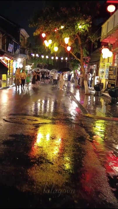 Do you like walking in the rain...