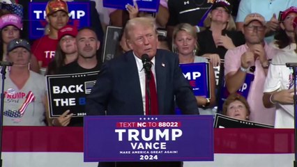 트럼프 "해리스는 '극좌 미치광이'...나라 파괴할 것" / YTN