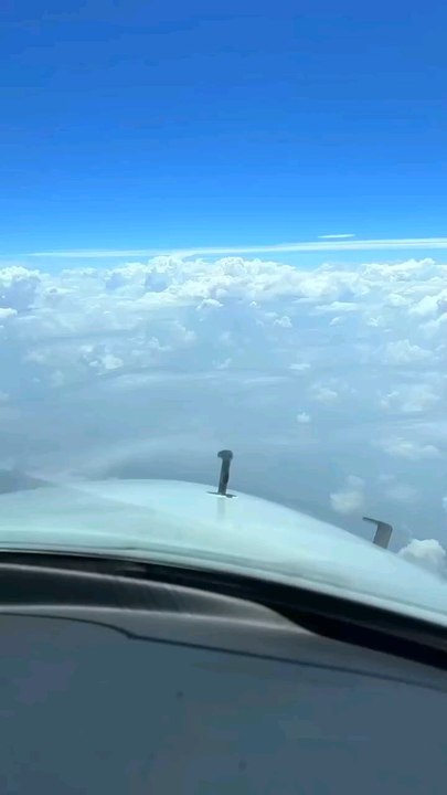 Plane Landing #plane #landing #airport #pilot