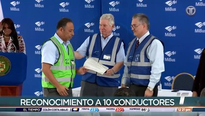 Download Video: Hacen reconocimiento a diez conductores destacados de Metrobús