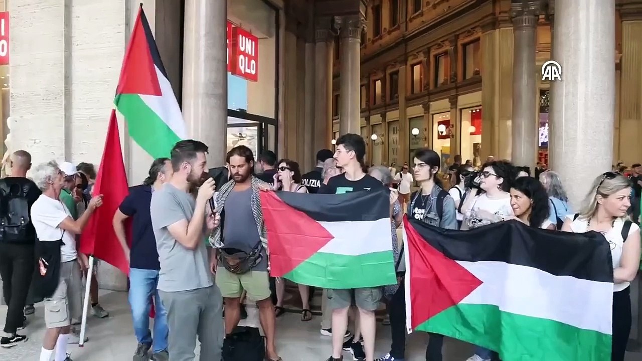 Se está llevando a cabo una protesta en Roma, Italia, para "dar la bienvenida" al presidente israelí Herzog y condenar EN VOZ ALTA la escalada del genocidio israelí en Gaza.