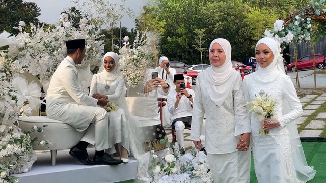 Dalam diam Sarah Suhairi kahwin, pilih duda anak 3 jadi suami