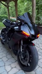 First Ever 2021 Yamaha R1 Cold Start