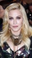 * Madonna: La Reina del Pop y la Solista Más Vendida