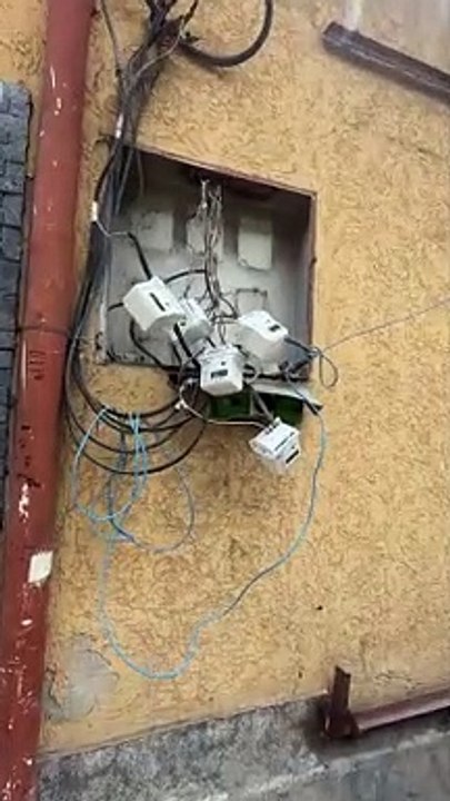 Pakistan main ab Sim wale Meter