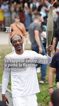 Le rappeur Snoop Dogg a porté la flamme olympique.