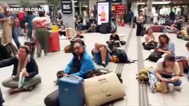 Fransa'da olimpiyat oyunlarının açılışı öncesi tren hatları devre dışı kaldı