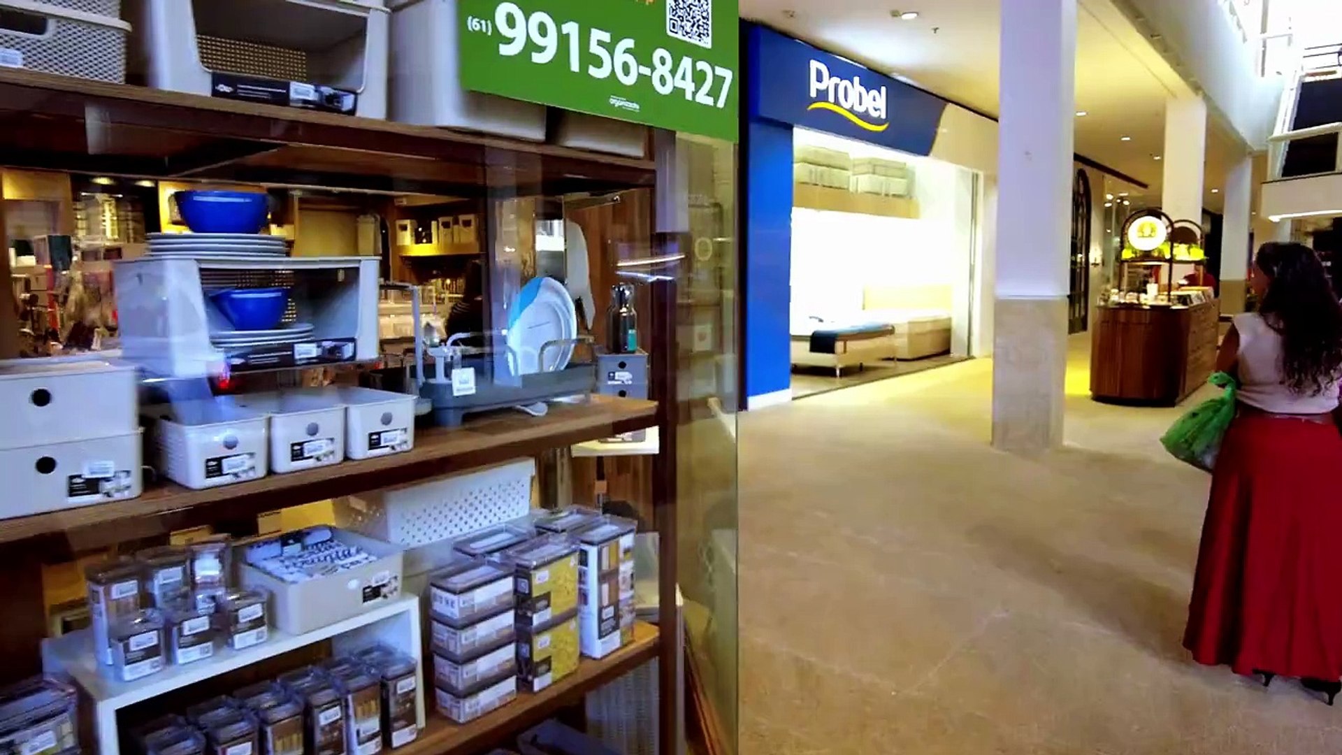 O que tem em um shopping de decoração de móveis_