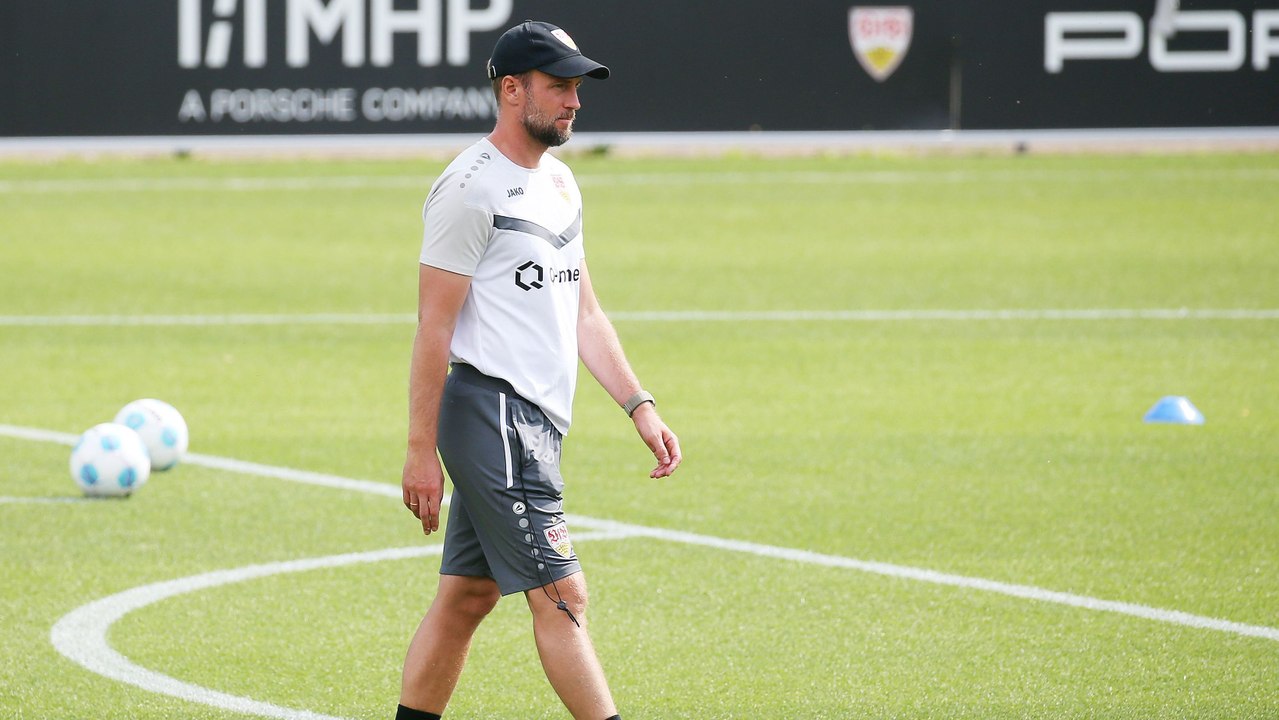 VfB startet Japan-Tour: Fritzle und Buchwald werden gefeiert