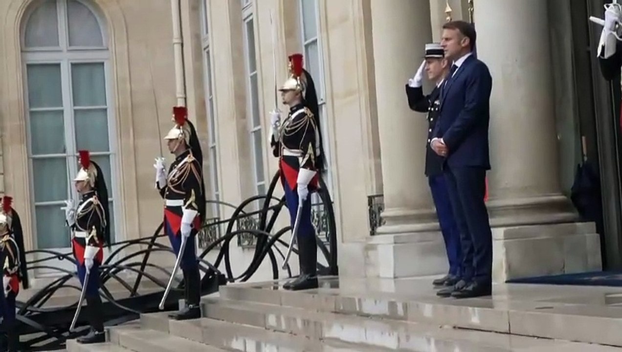 El presidente Javier Milei y Karina Milei se reunieron con el presidente Emmanuel Macron