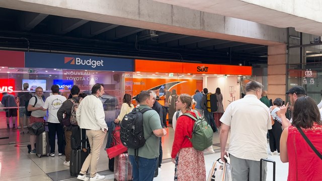 À Montparnasse, les voitures de location prises d'assaut
