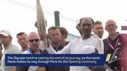 Snoop Dogg completes penultimate leg of Olympic torch relay in Paris