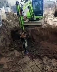 Plate Compactor Attachment to Excavator (Civil Engineering Ideas)