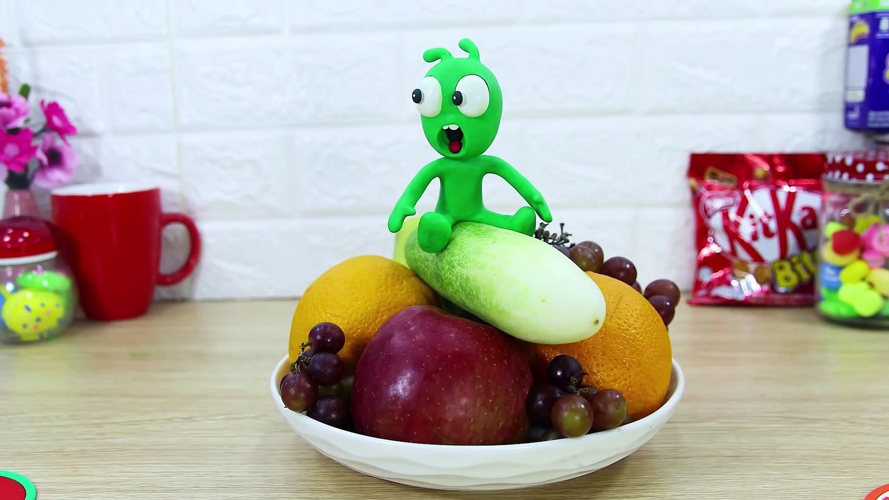 PEA PEA and Fruit Scraper! Why We Need Good Behavior - Stop Motion Cartoon For Kids