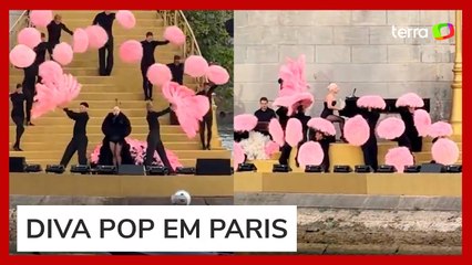 Lady Gaga é vista ensaiando para a abertura da Olimpíada momentos antes da cerimônia