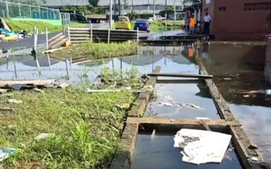 Fuertes lluvias provocan la inundación de 12 casas en la provincia de Colón