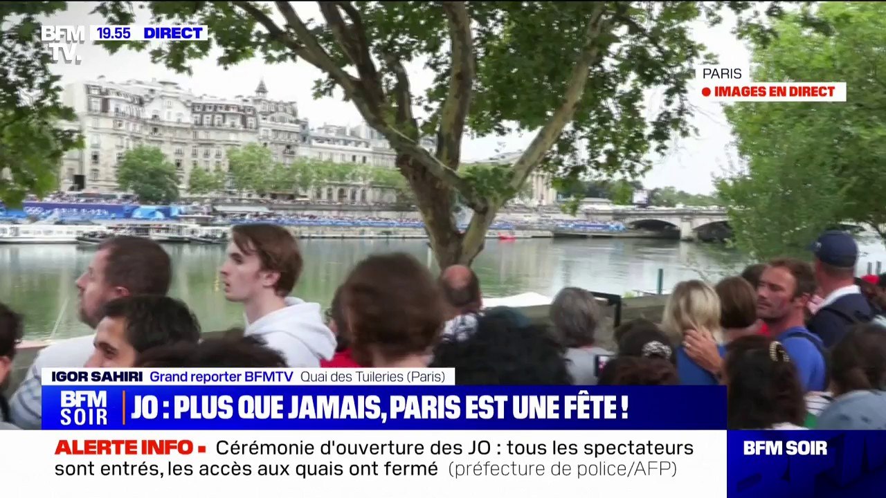 La cérémonie d'ouverture des JO de Paris 2024 a débuté,  le passage de la péniche de la délégation argentine sifflé par une partie du public